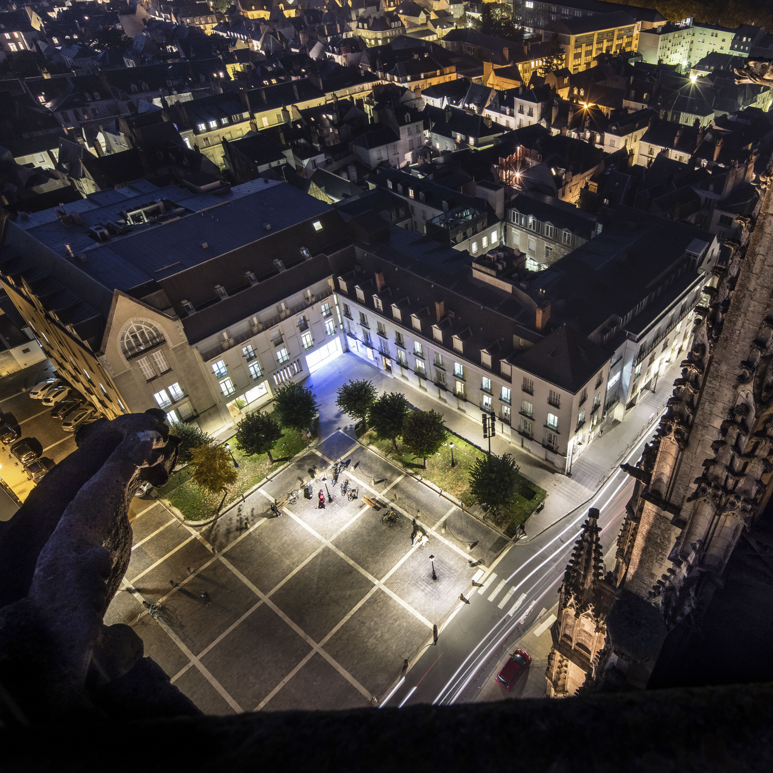 Le parvis de la cathédrale depuis la tour sud - Octobre 2016